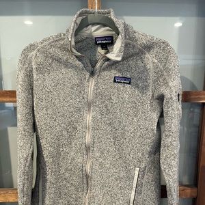 Patagonia zip up jacket size Small. Great condition!